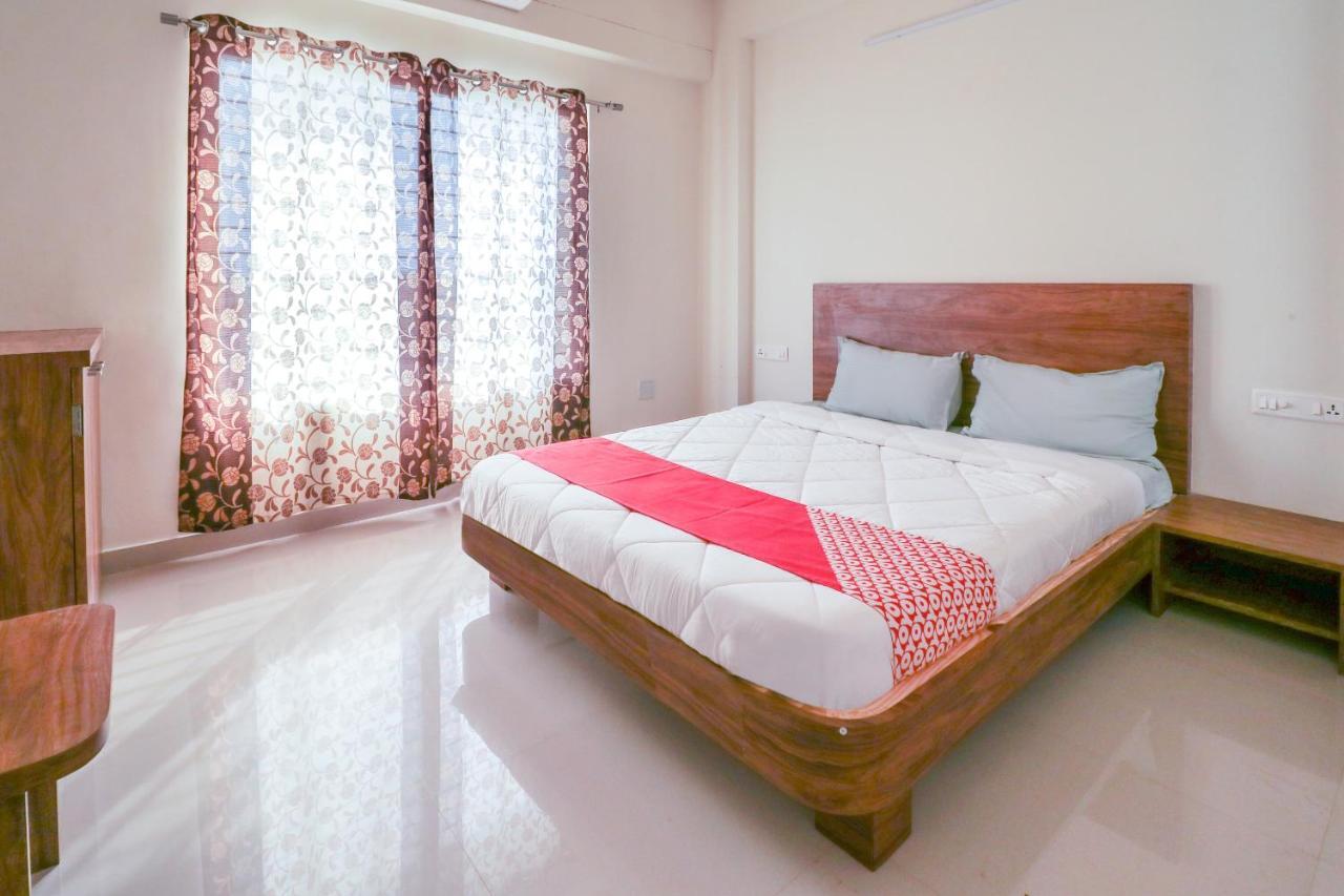 Oyo 63903 Hotel Shree Ram Villa Дварка Екстер'єр фото