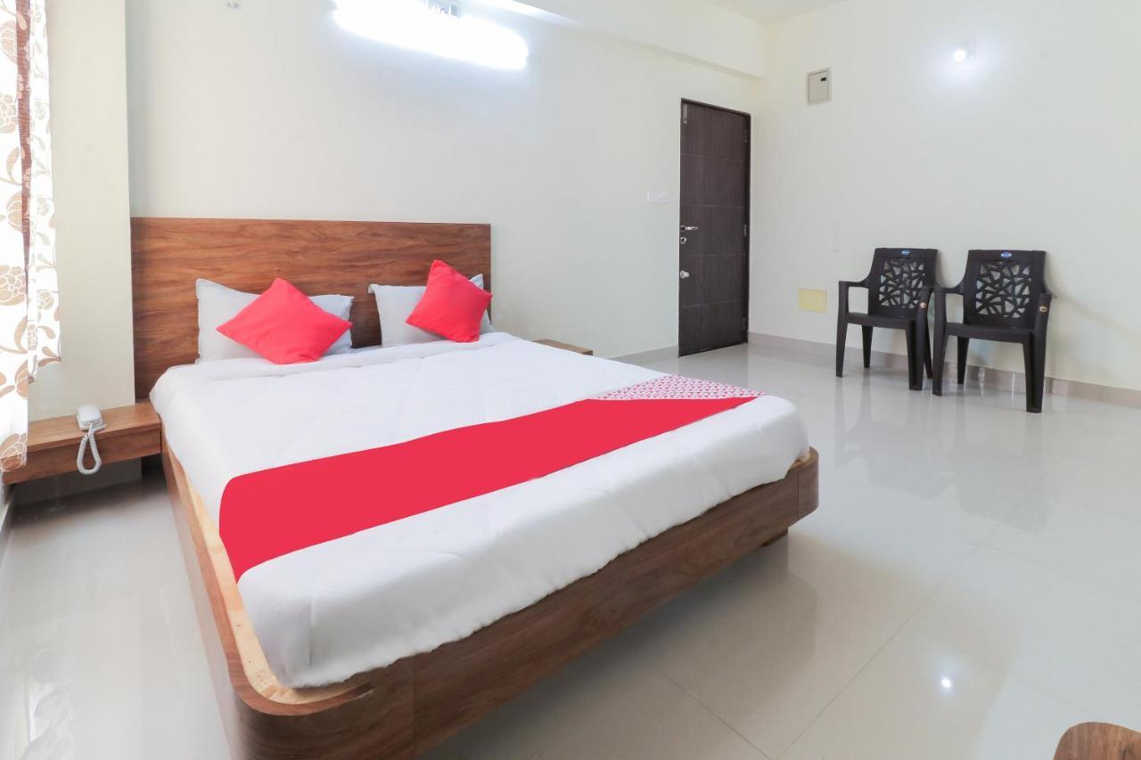 Oyo 63903 Hotel Shree Ram Villa Дварка Екстер'єр фото