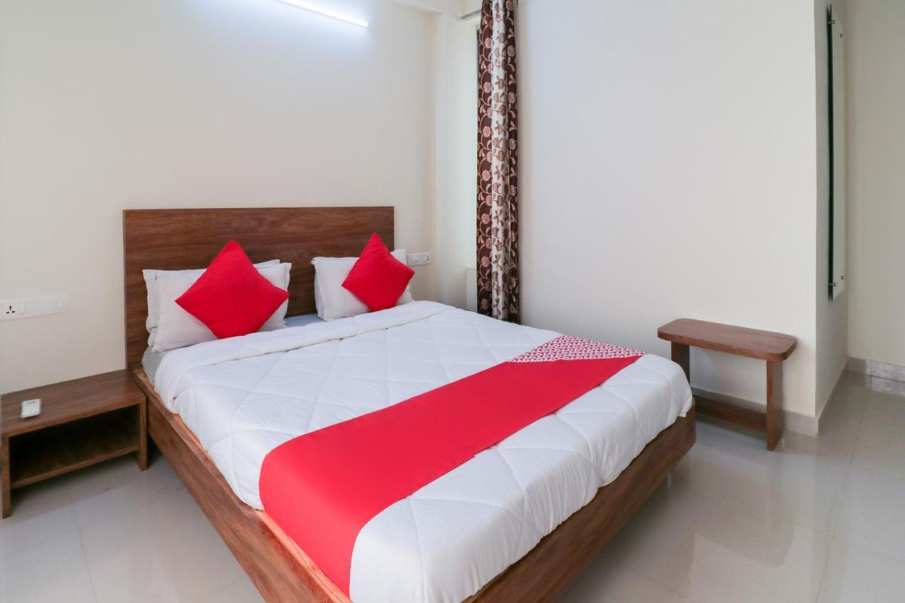 Oyo 63903 Hotel Shree Ram Villa Дварка Екстер'єр фото